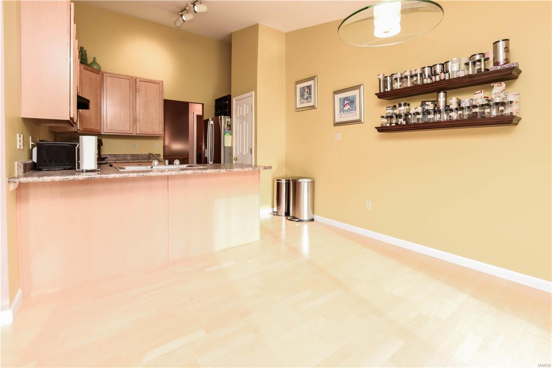 Villas At Ladue Bluffs - Residential