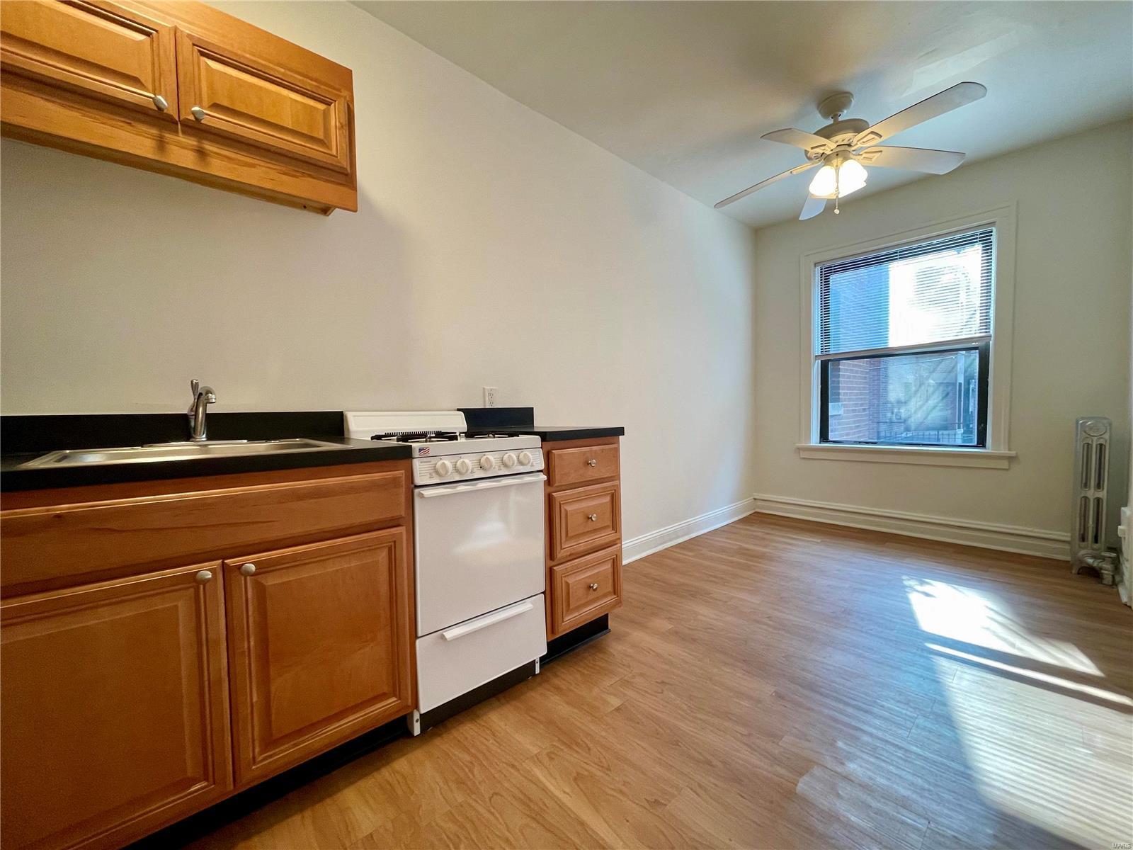 Laclede Ave & Forest Park Boule - Residential Income