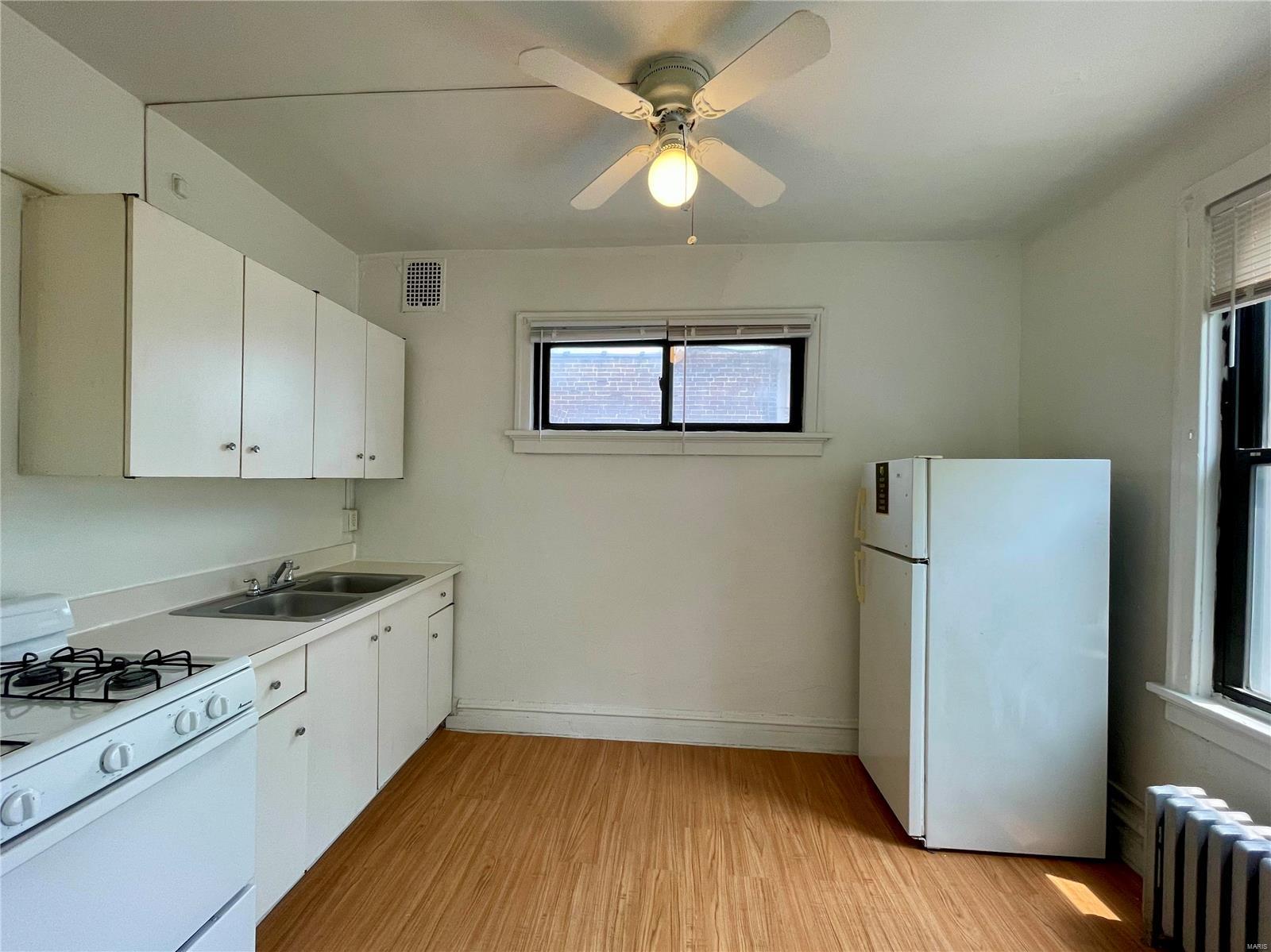 Laclede Ave & Forest Park Boule - Residential Income