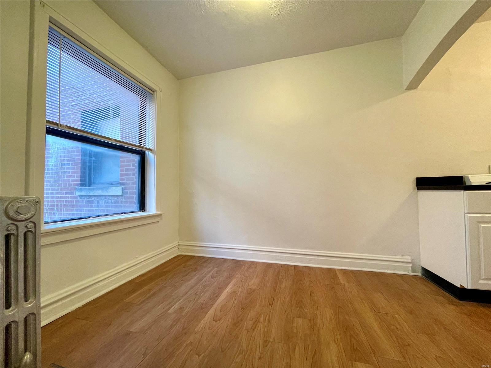 Laclede Ave & Forest Park Boule - Residential Income