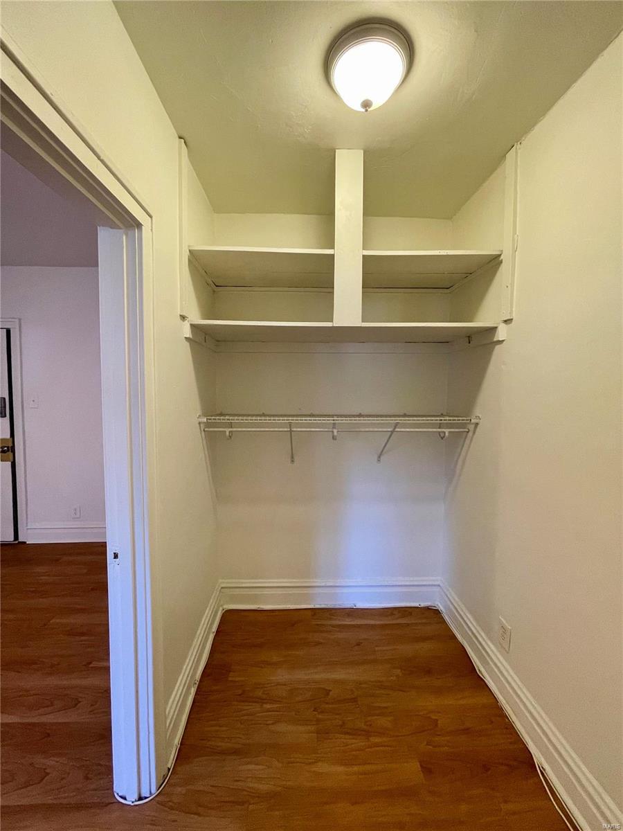 Laclede Ave & Forest Park Boule - Residential Income