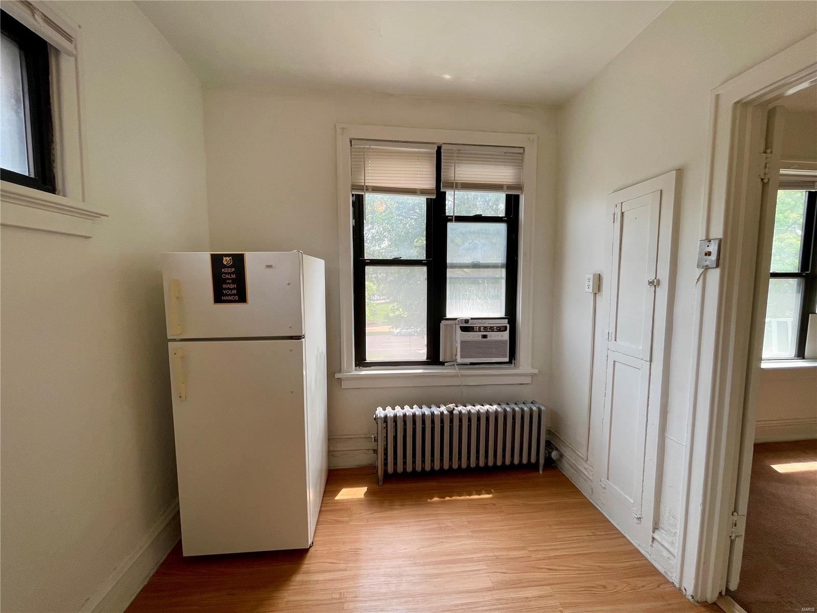 Laclede Ave & Forest Park Boule - Residential Income