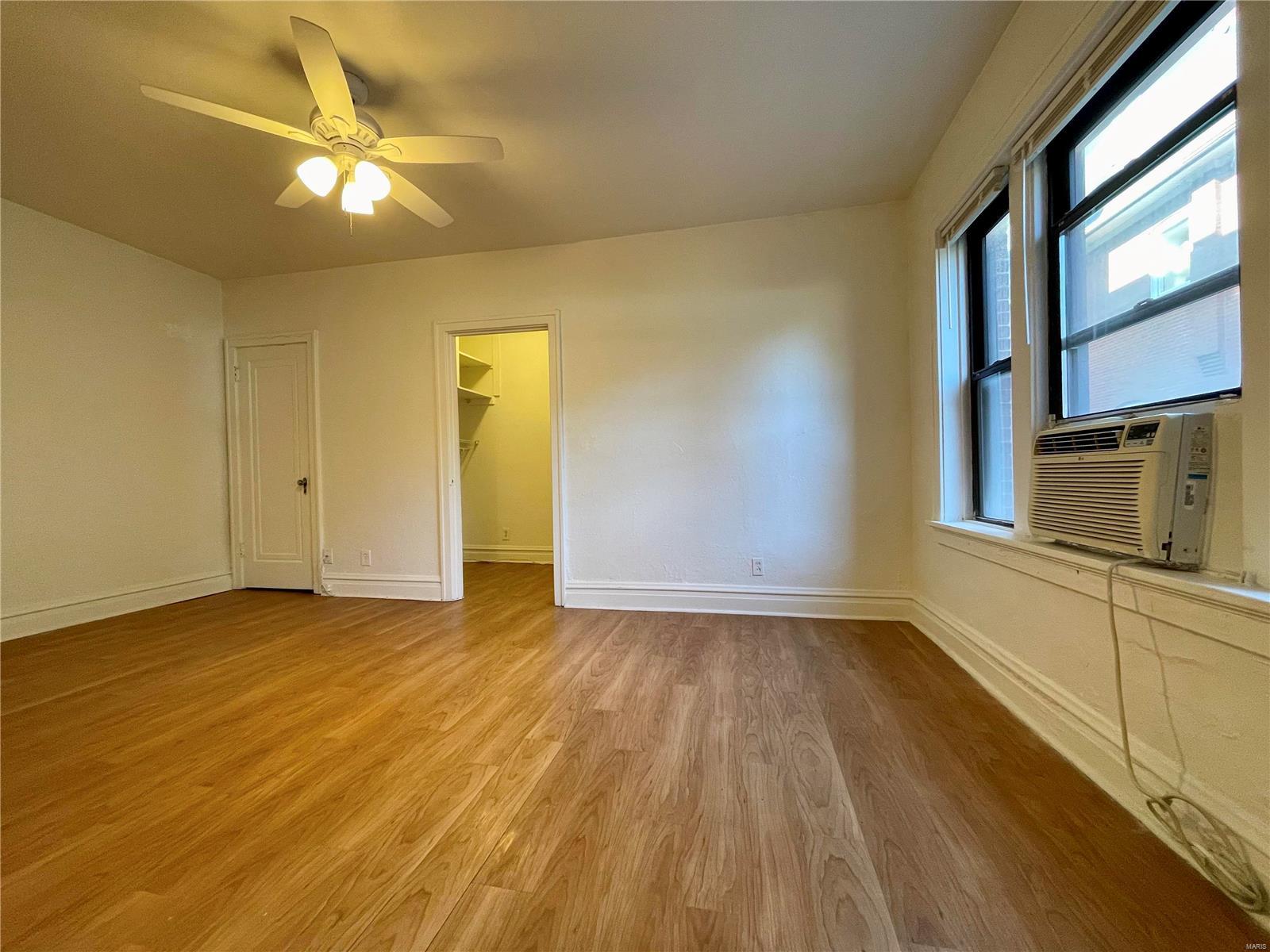 Laclede Ave & Forest Park Boule - Residential Income