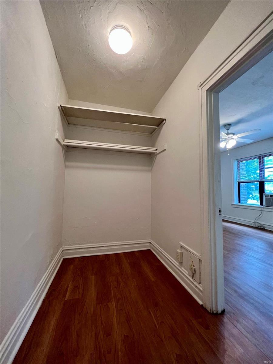 Laclede Ave & Forest Park Boule - Residential Income