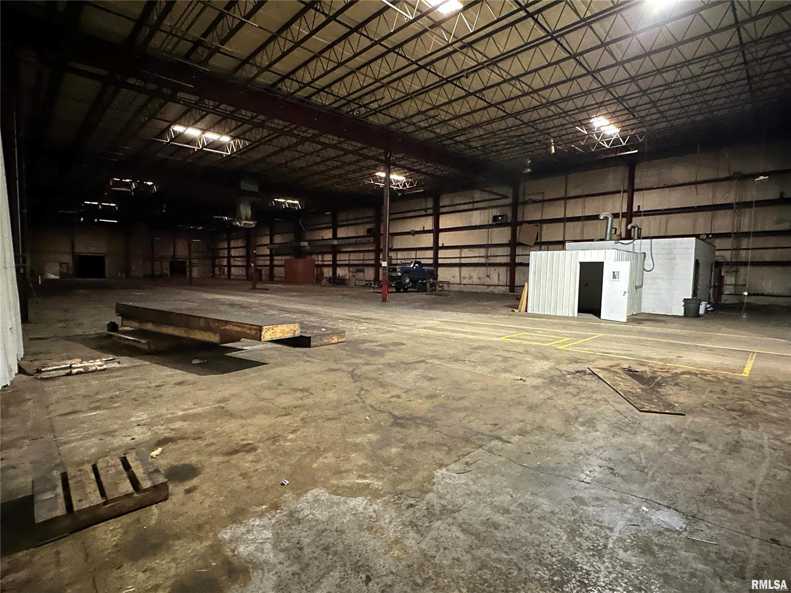 none - Commercial Sale