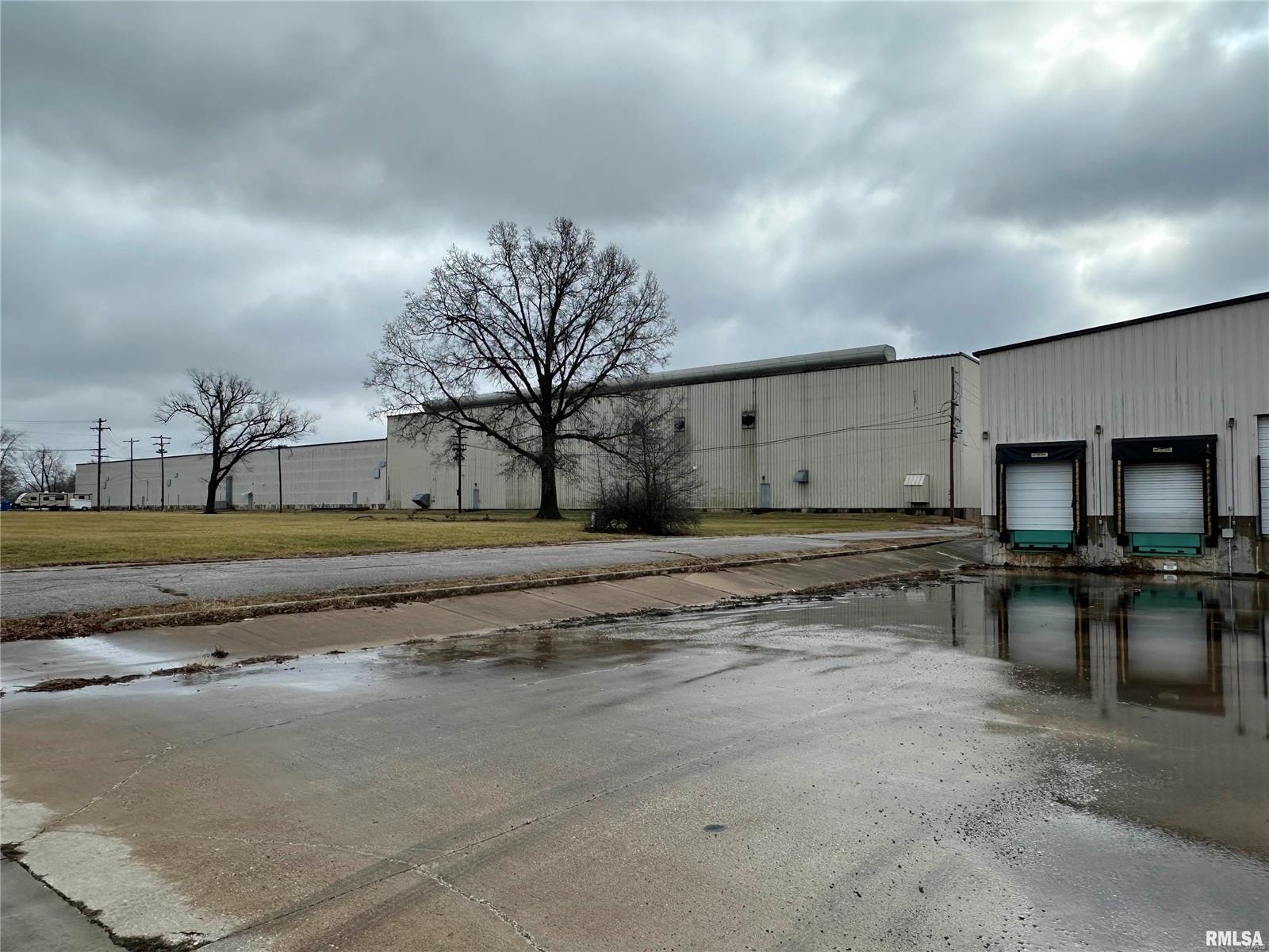 none - Commercial Sale