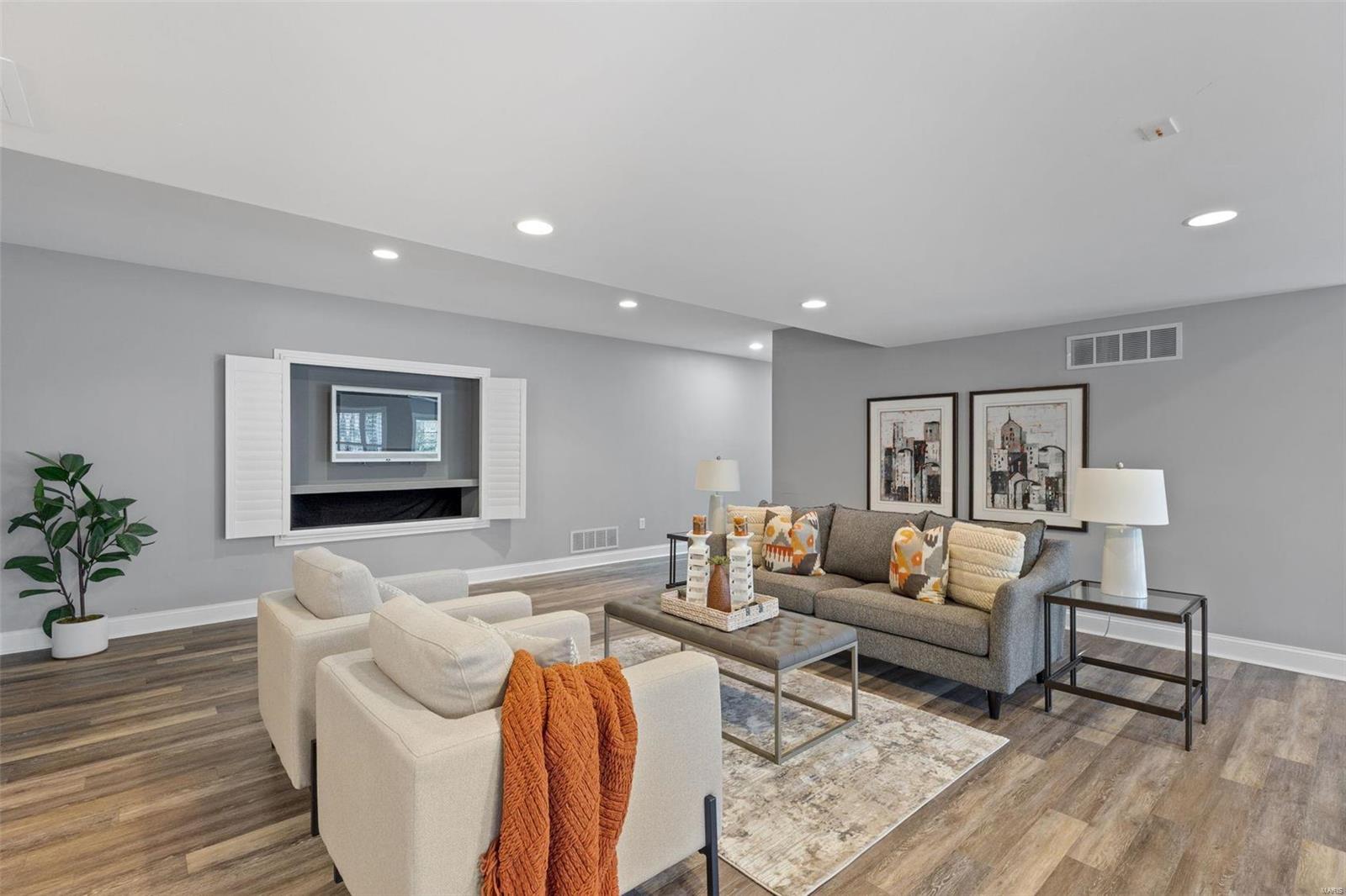 Seasons at Schoettler - Residential