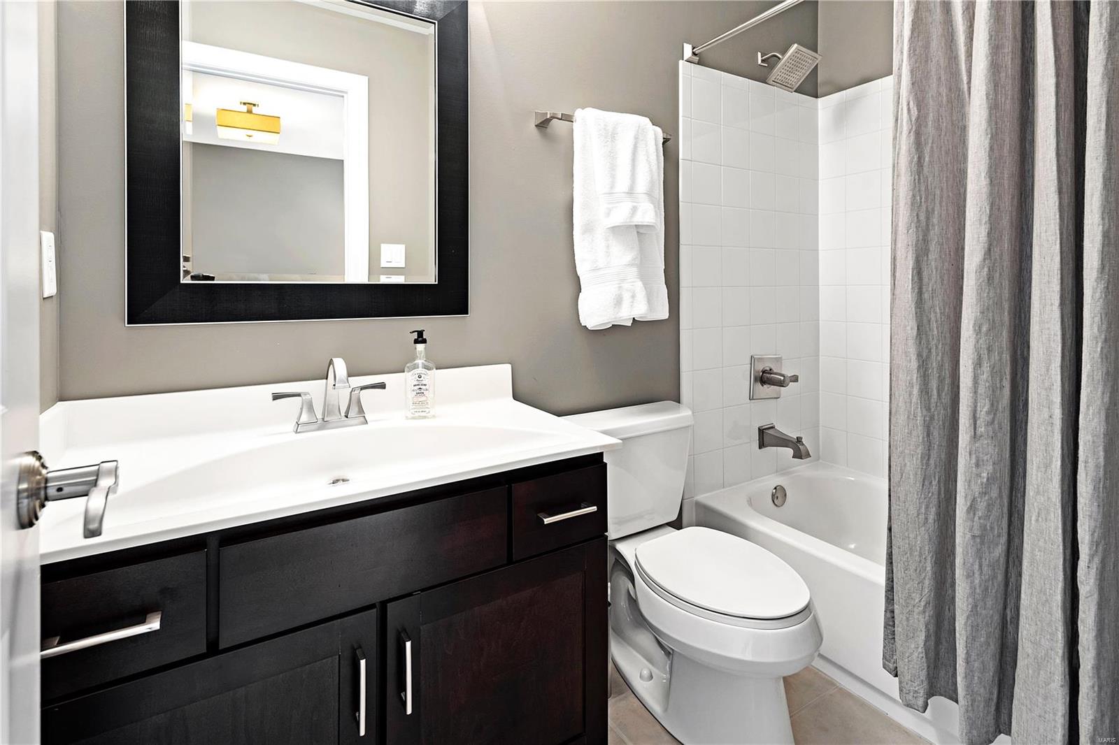 Fox Hill Farms - Residential