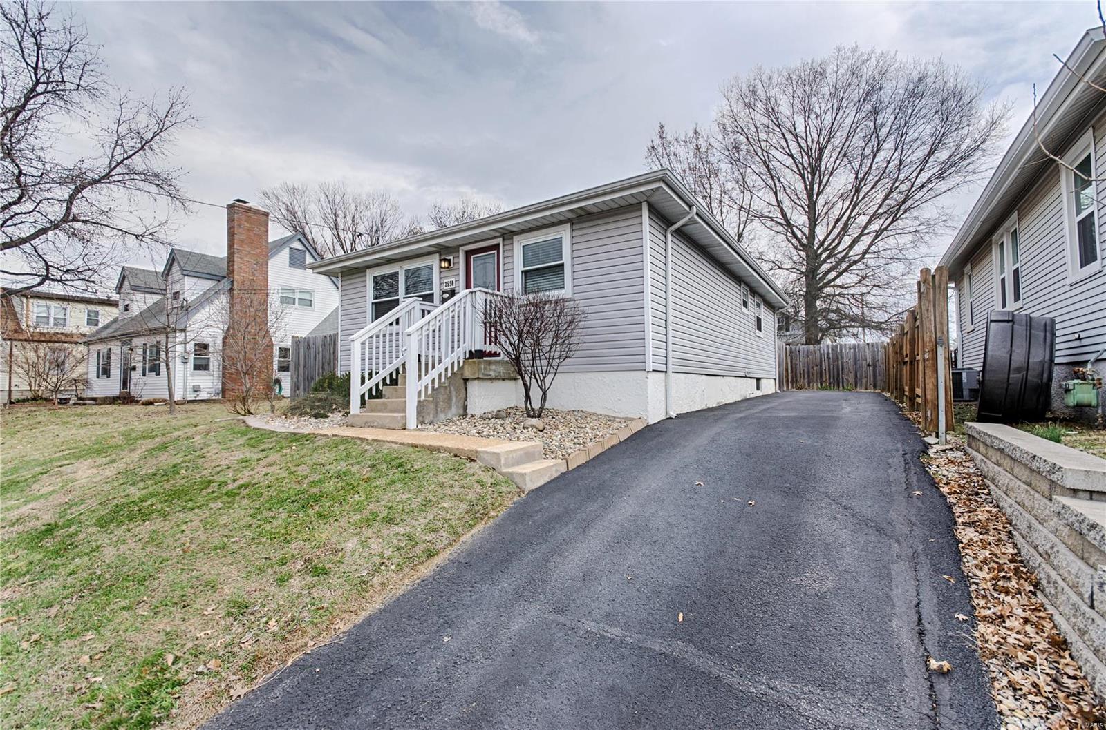 Haneklau - Residential