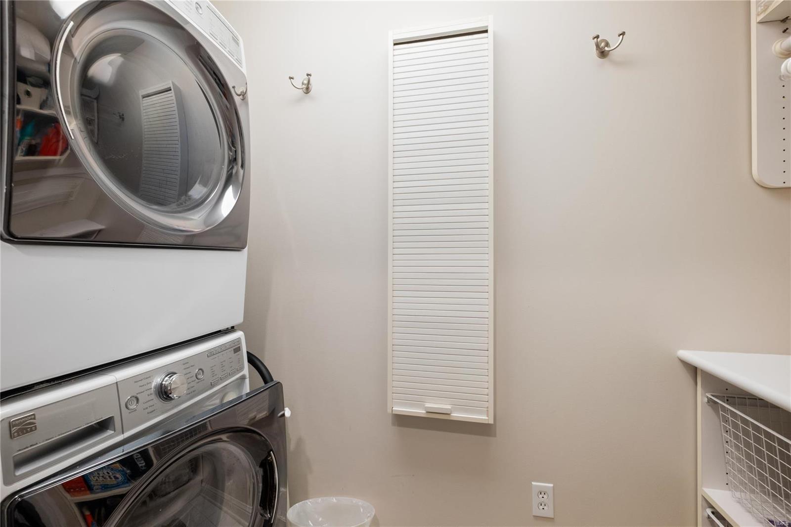 Brighton Way Twnhms A Condo - Residential