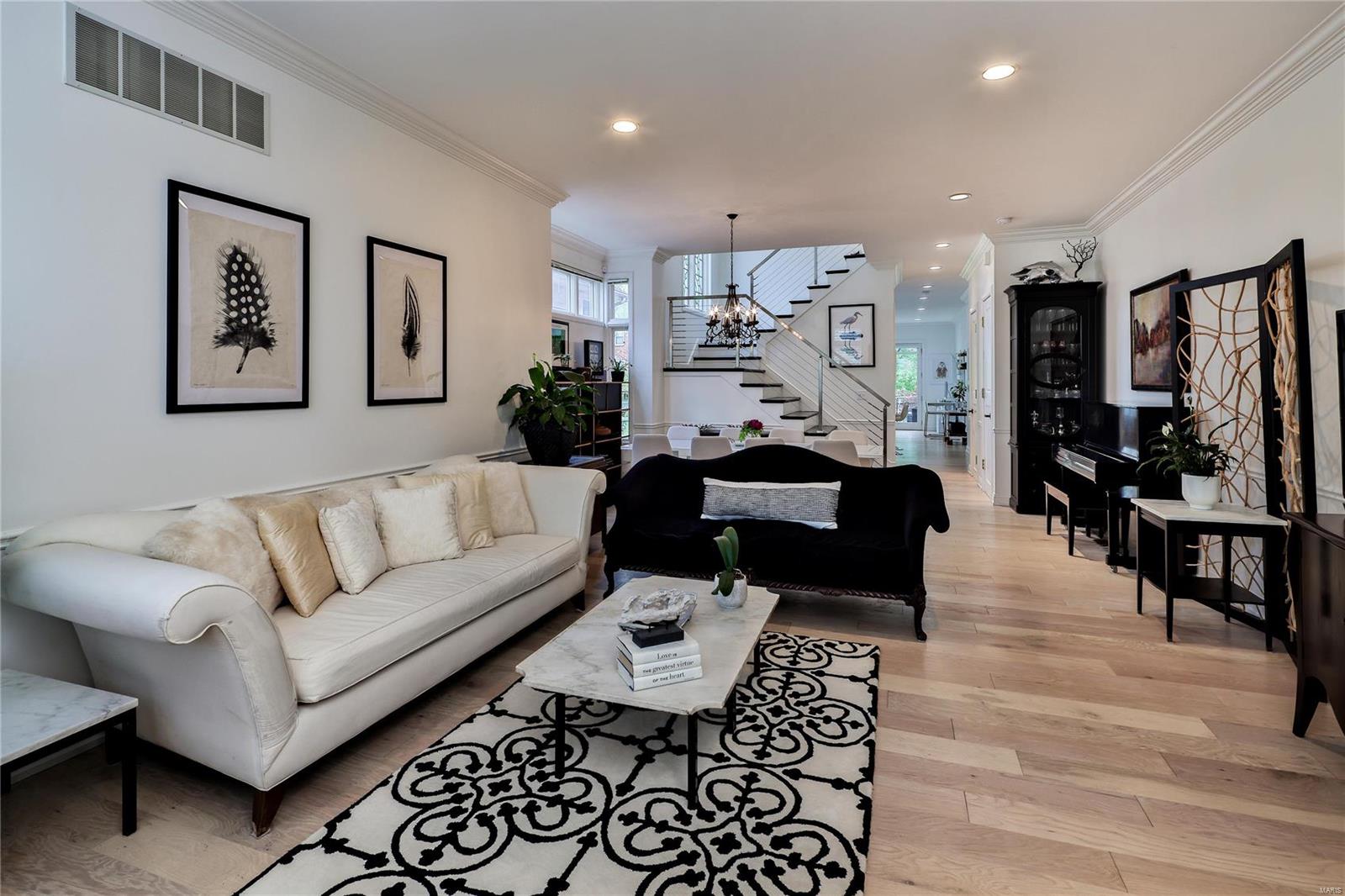 340-342 North Central Condo - Residential