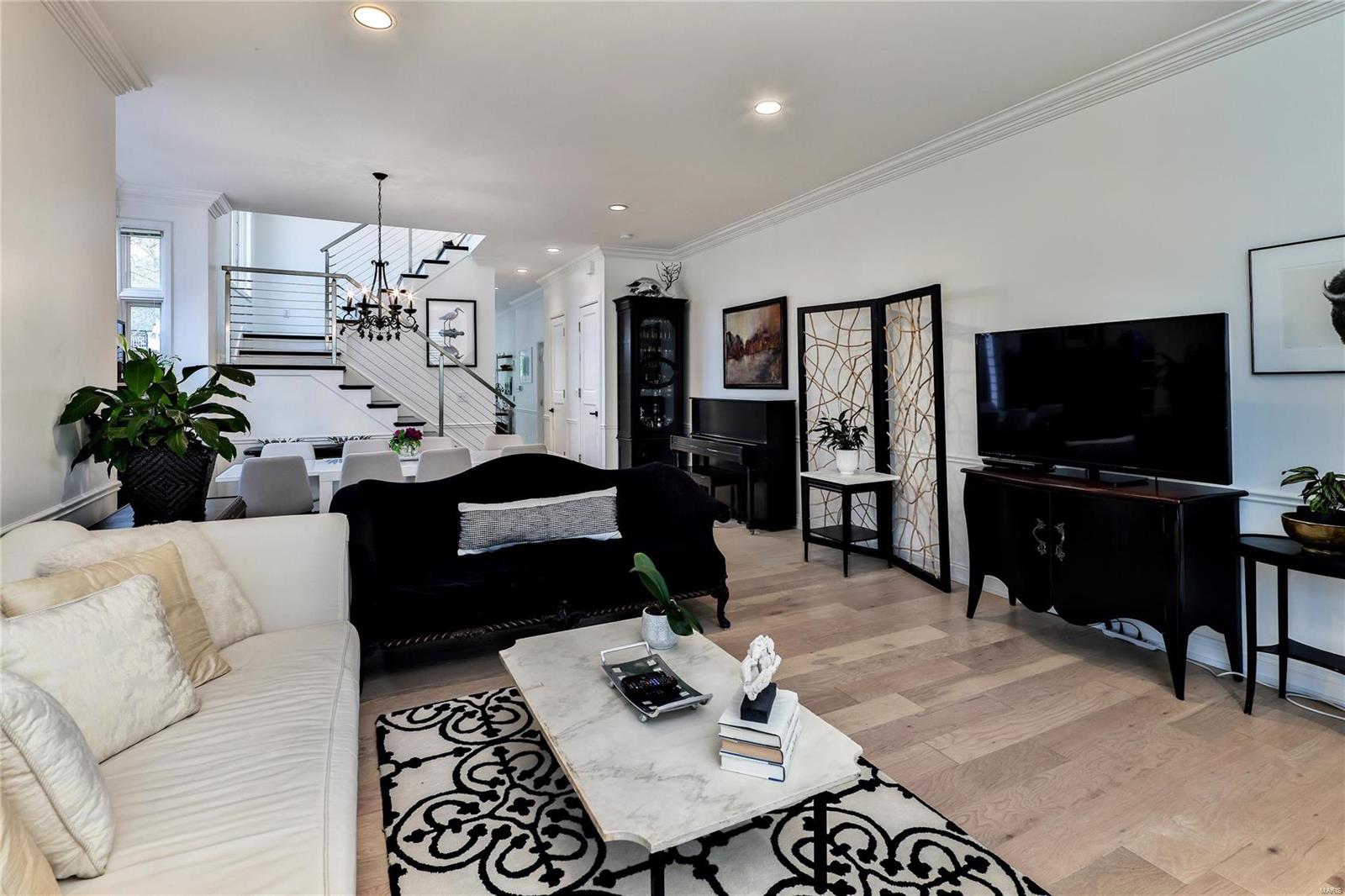 340-342 North Central Condo - Residential