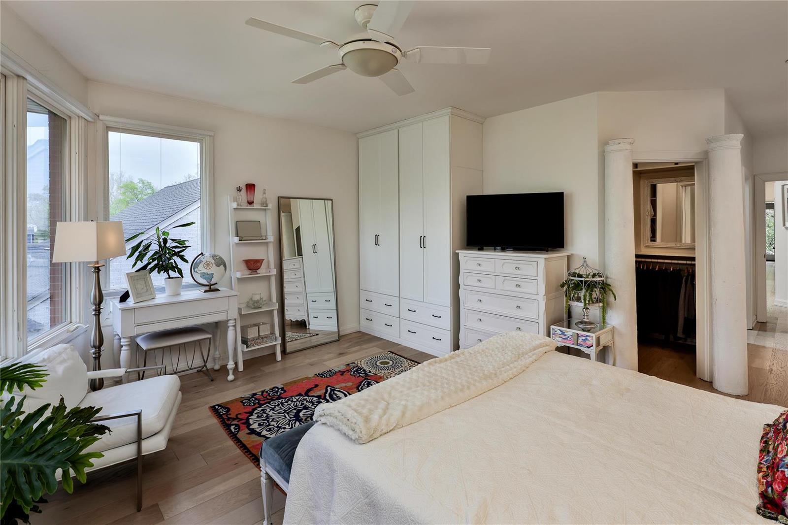 340-342 North Central Condo - Residential