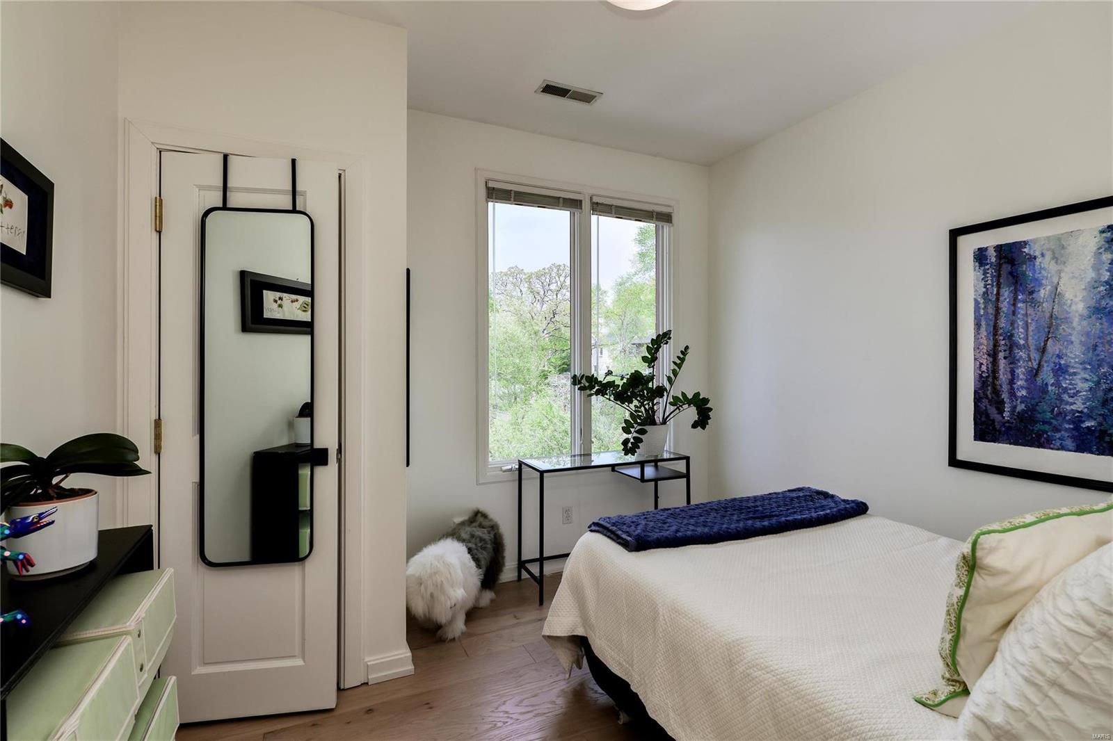 340-342 North Central Condo - Residential