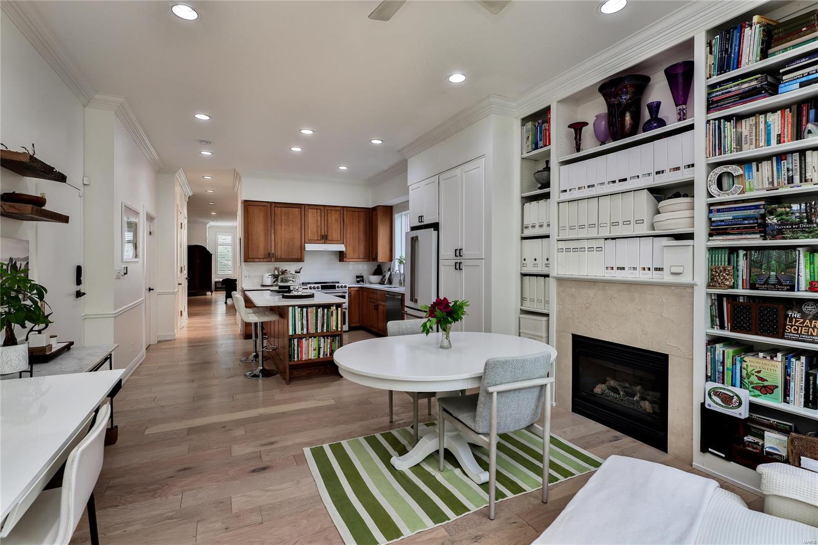 340-342 North Central Condo - Residential