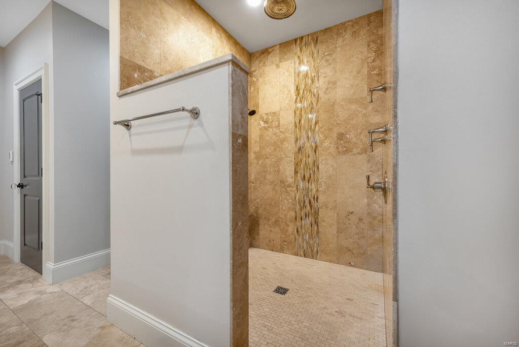 Clayton Gardens 3 - Residential