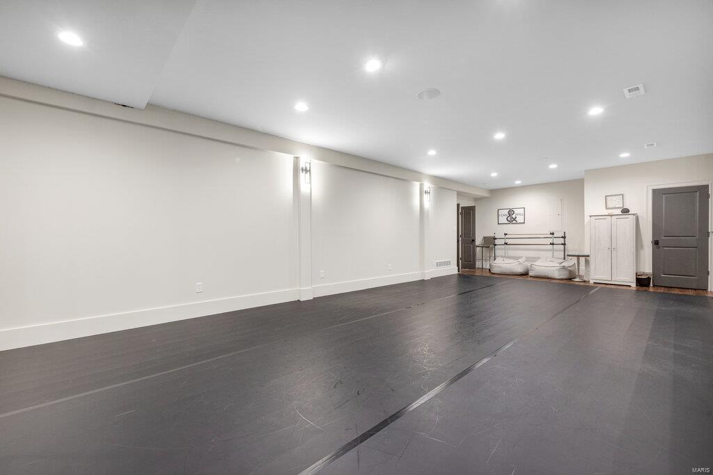 Clayton Gardens 3 - Residential