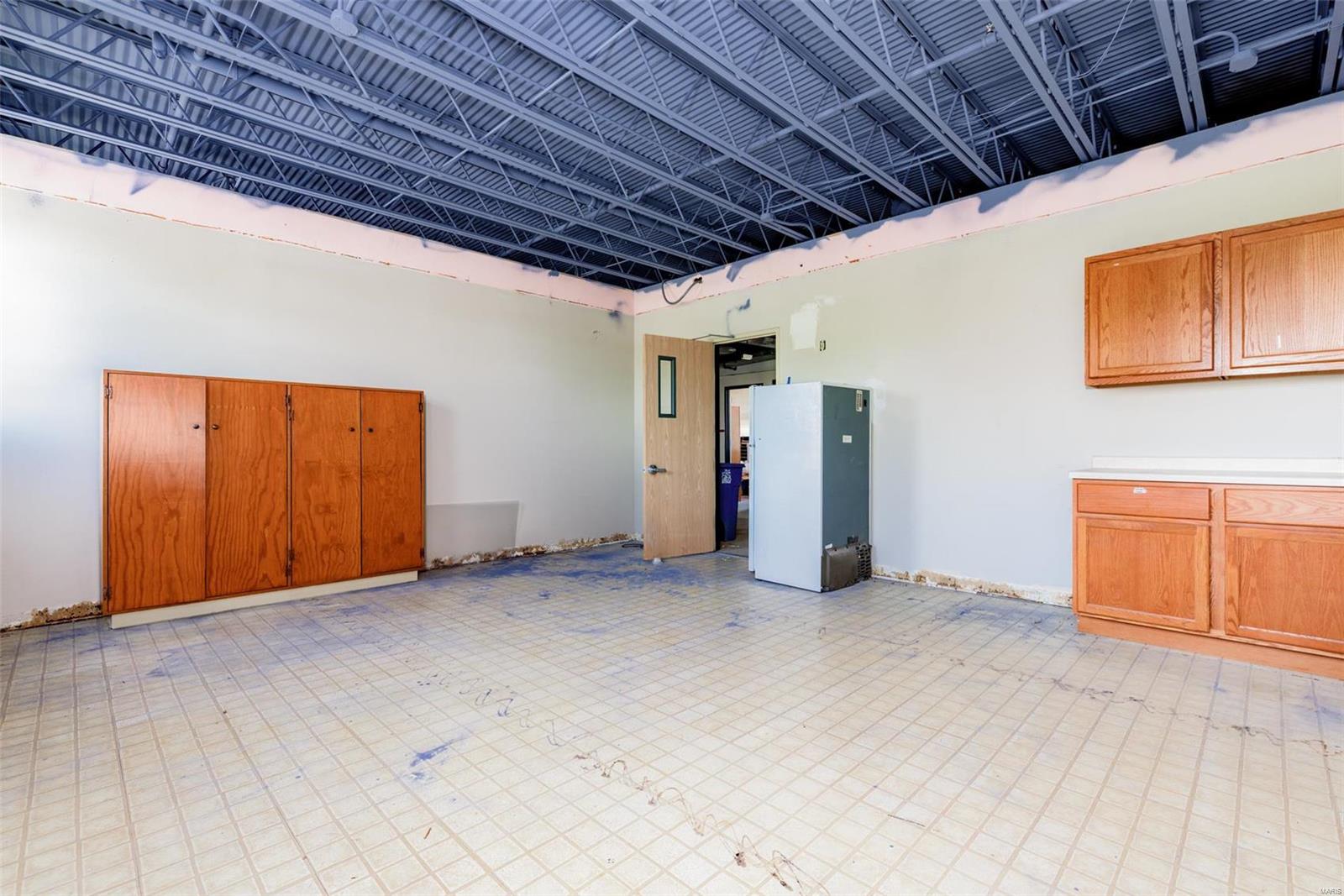 Carondelet Commons - Commercial Sale