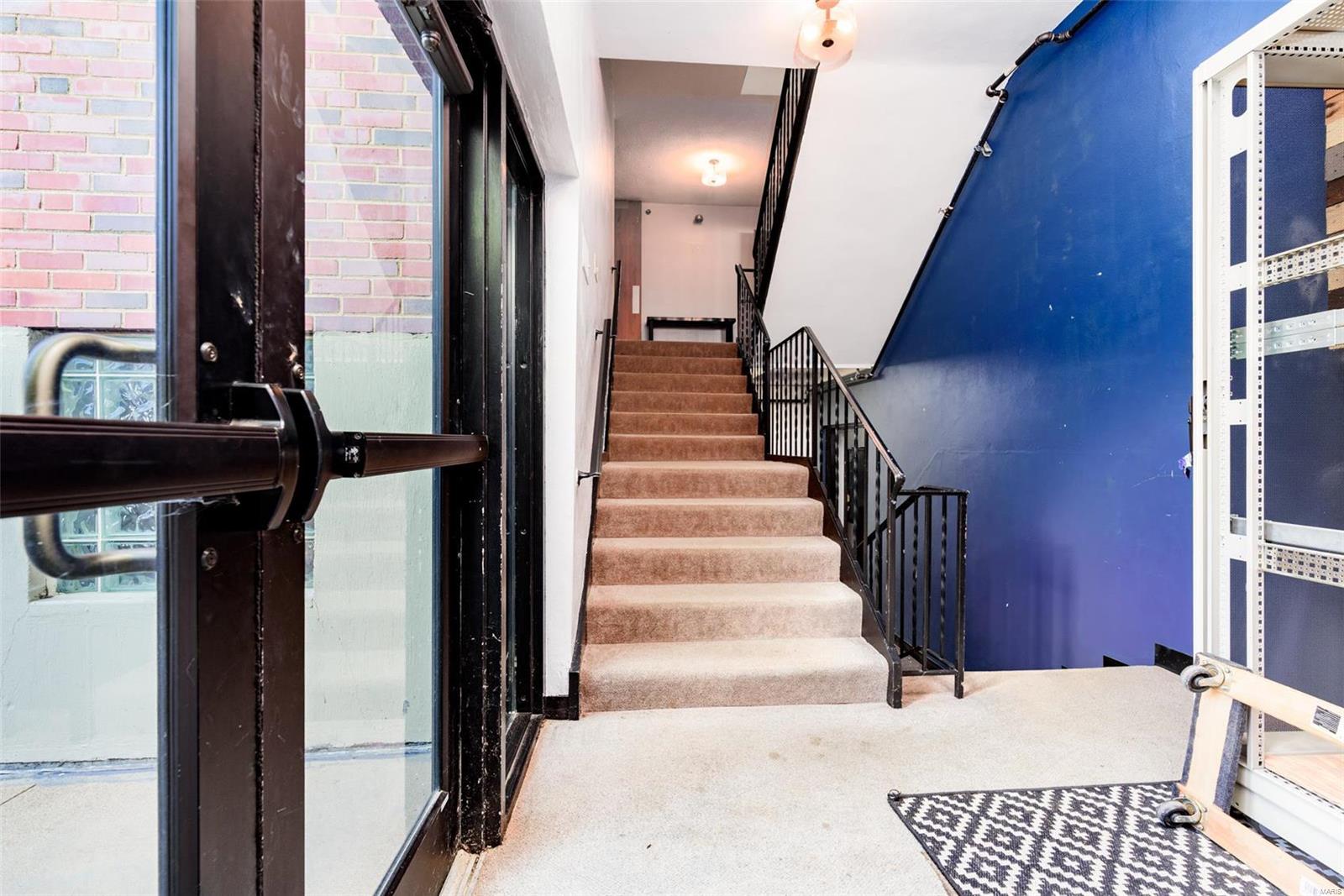 Carondelet Commons - Commercial Sale