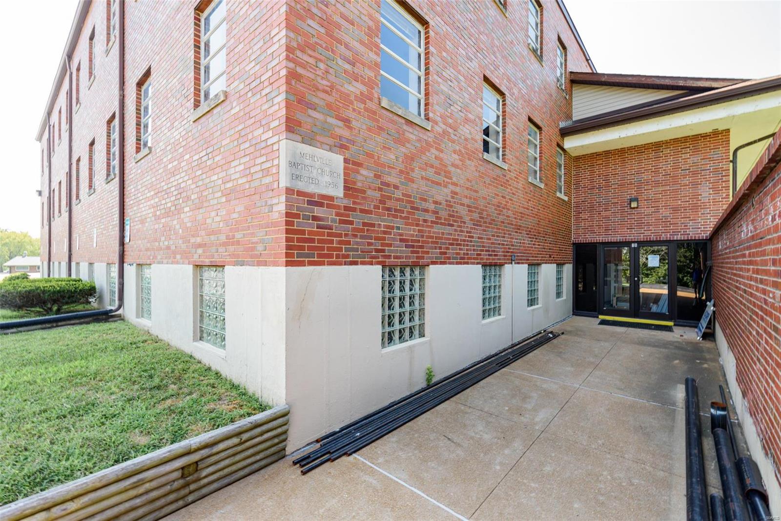 Carondelet Commons - Commercial Sale