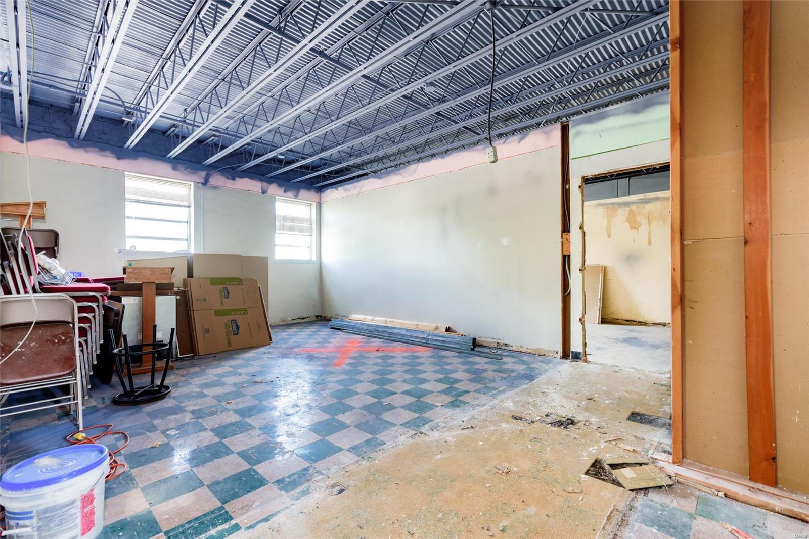 Carondelet Commons - Commercial Sale