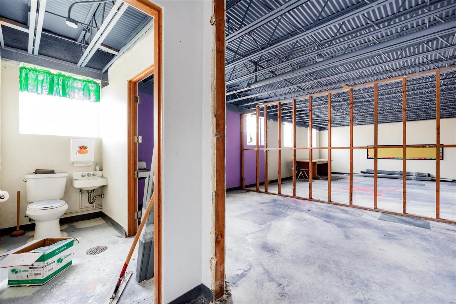 Carondelet Commons - Commercial Sale