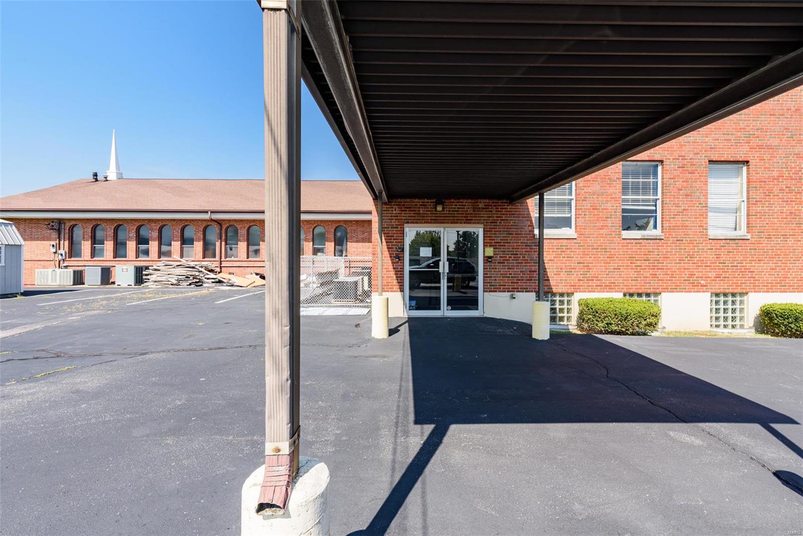 Carondelet Commons - Commercial Sale