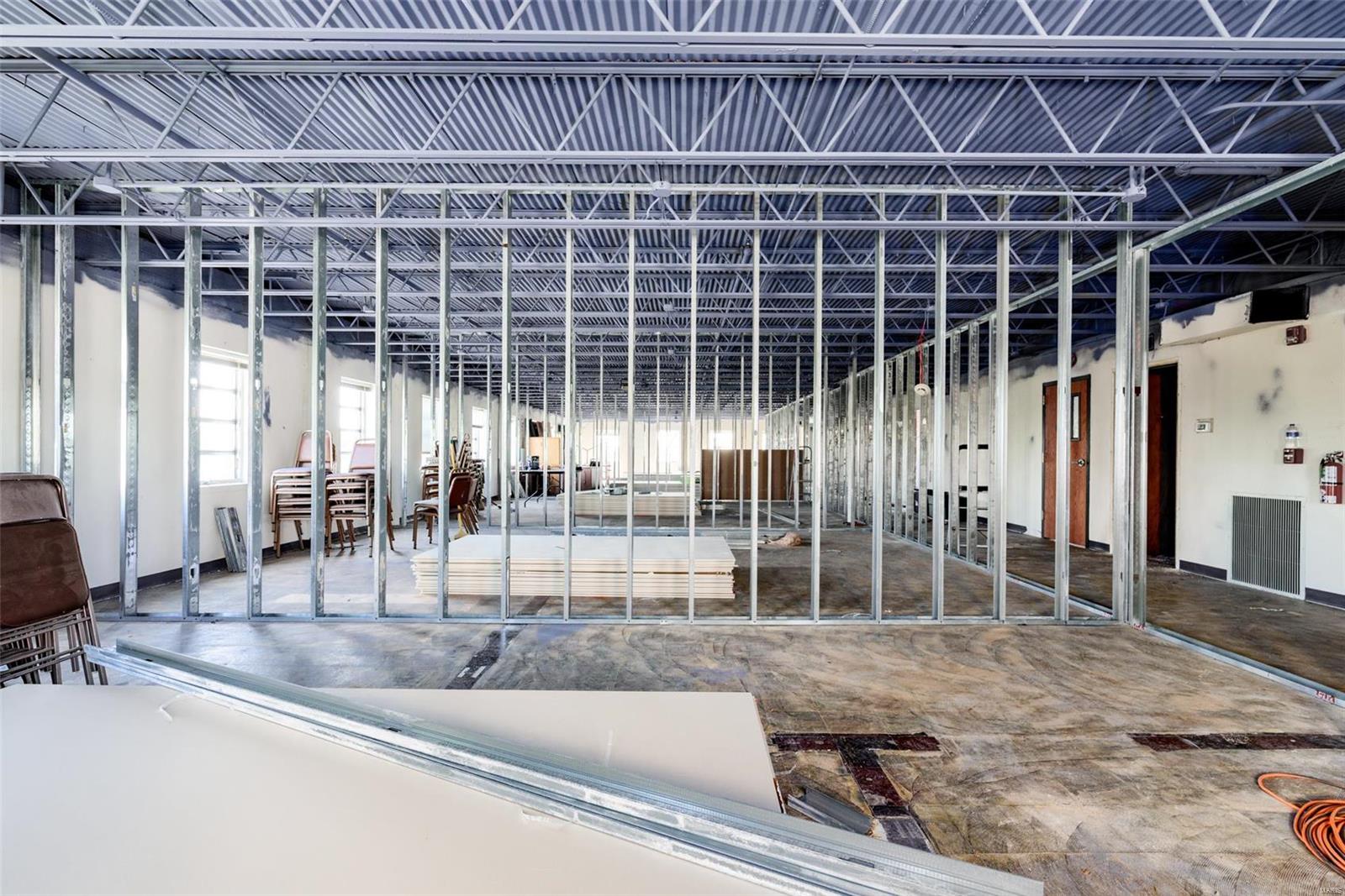 Carondelet Commons - Commercial Sale