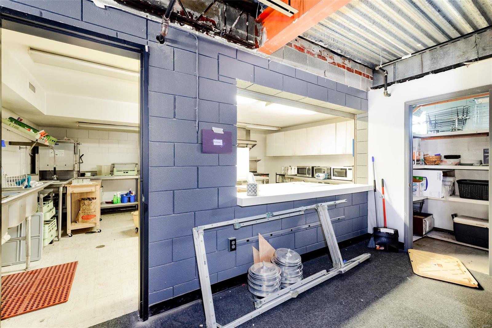 Carondelet Commons - Commercial Sale