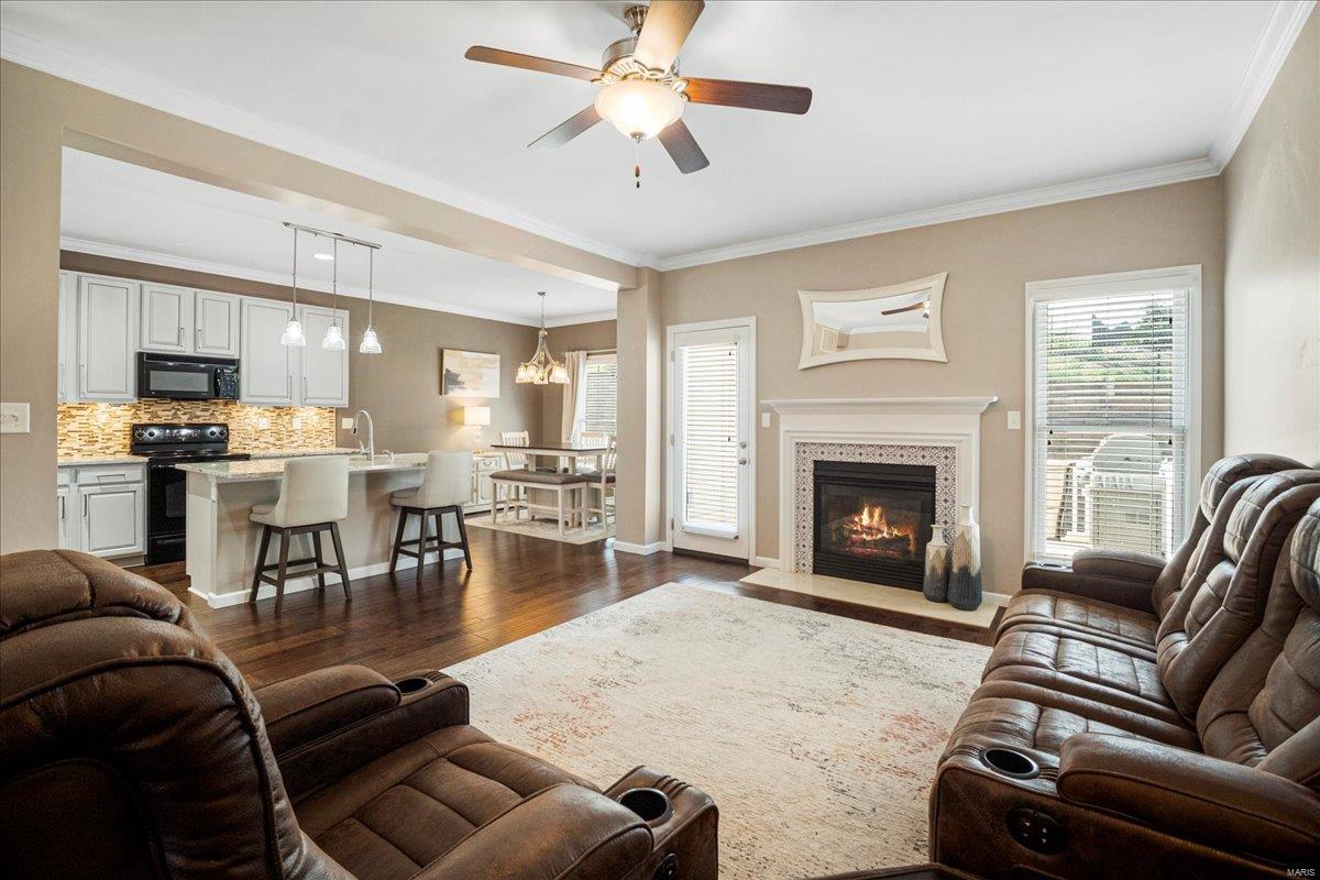 St Charles, Missouri 63301, United States, 3 Bedrooms Bedrooms, ,3 BathroomsBathrooms,Residential,Pending,103124