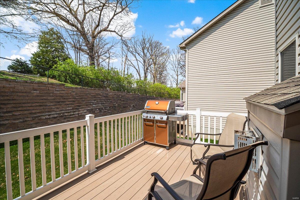 St Charles, Missouri 63301, United States, 3 Bedrooms Bedrooms, ,3 BathroomsBathrooms,Residential,Pending,103124