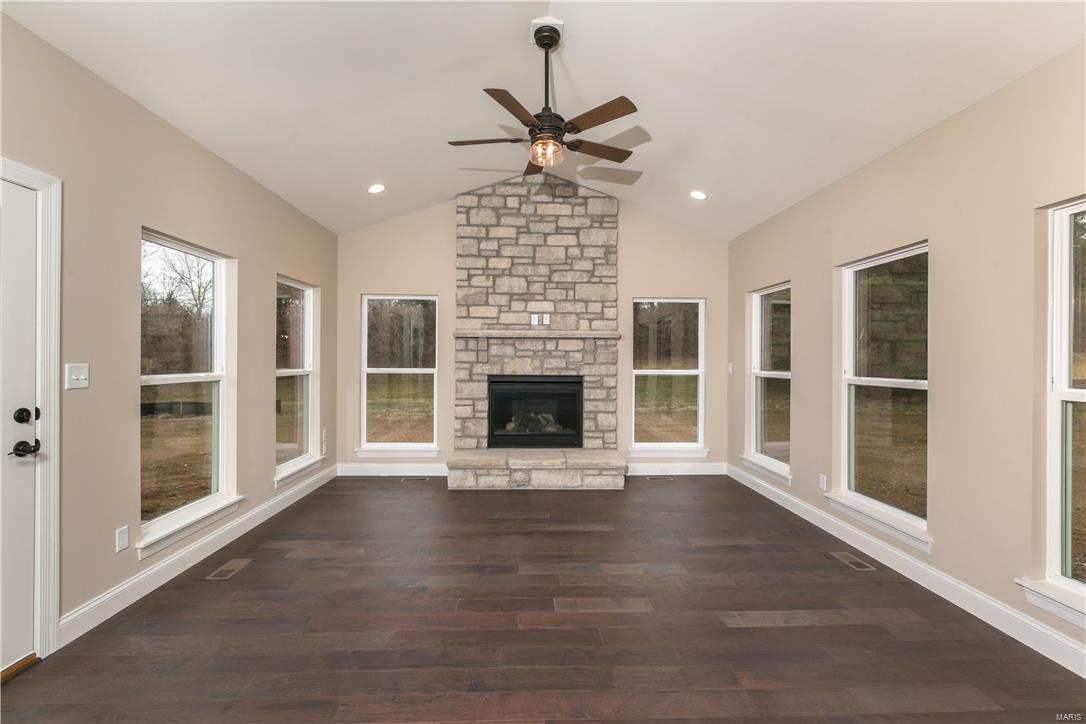 Williamsburg 2 - Residential