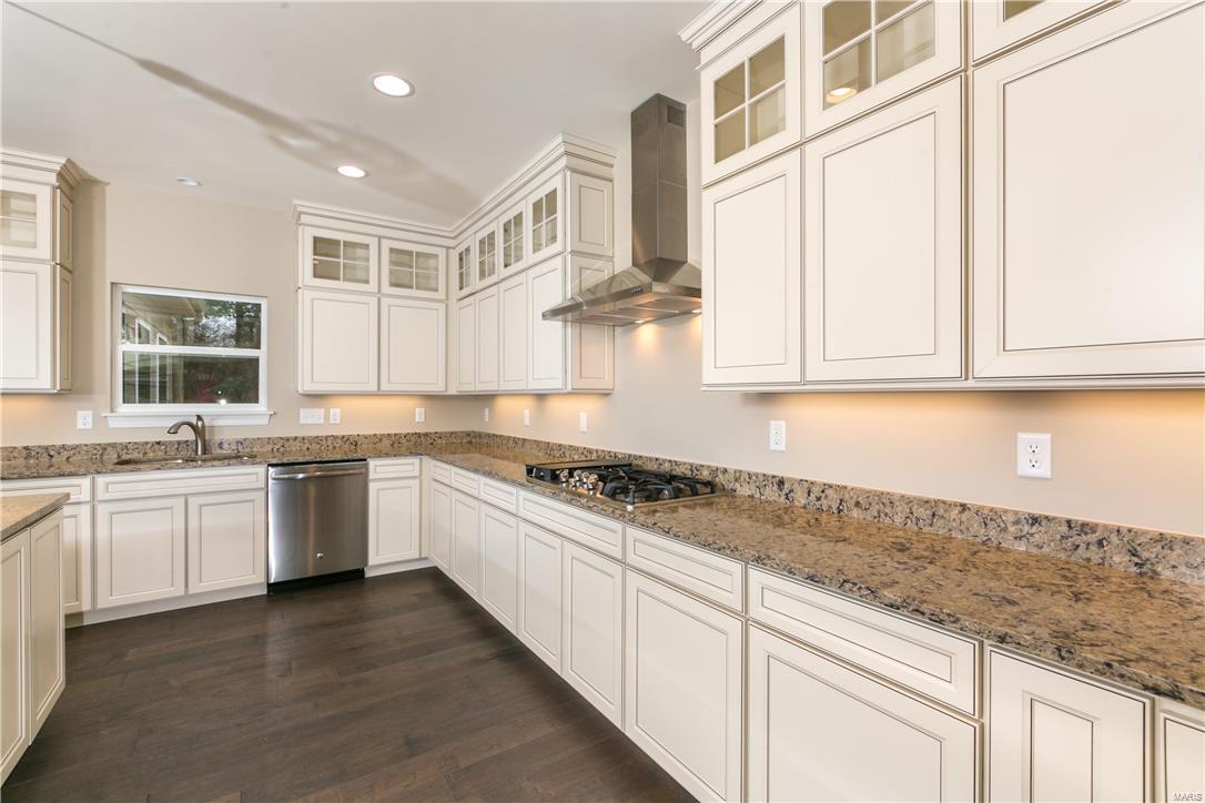 Williamsburg 2 - Residential