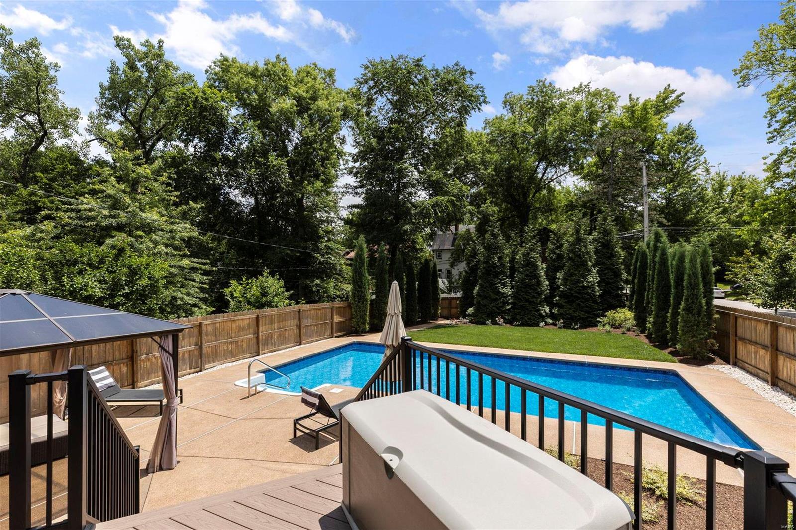 West Portland Place - Residential