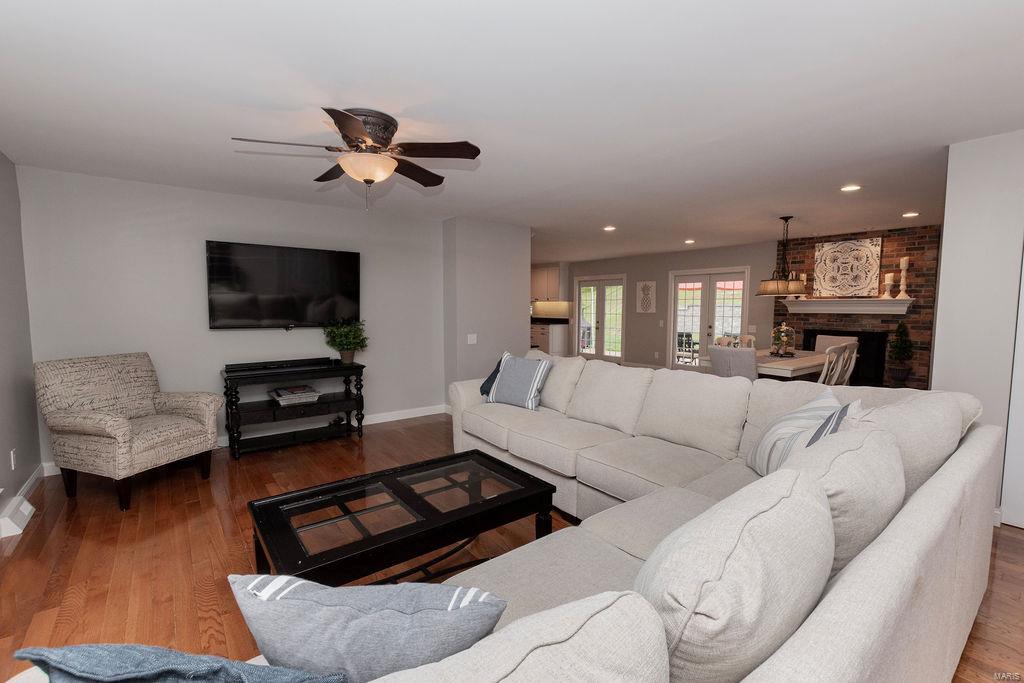 Casa Royale 2 - Residential