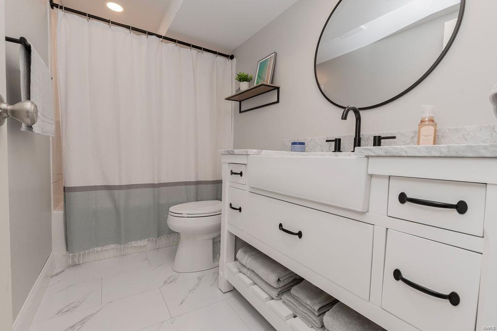 Casa Royale 2 - Residential