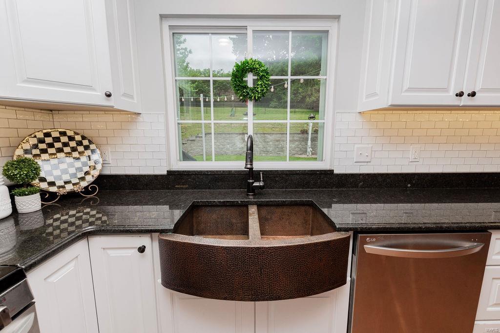 Casa Royale 2 - Residential