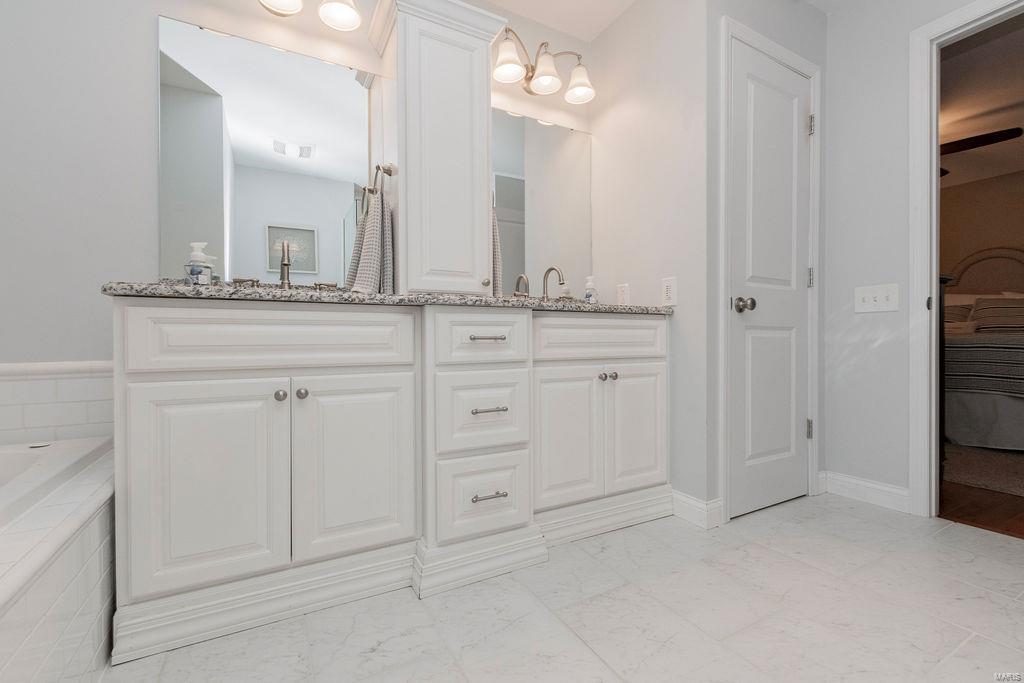 Casa Royale 2 - Residential