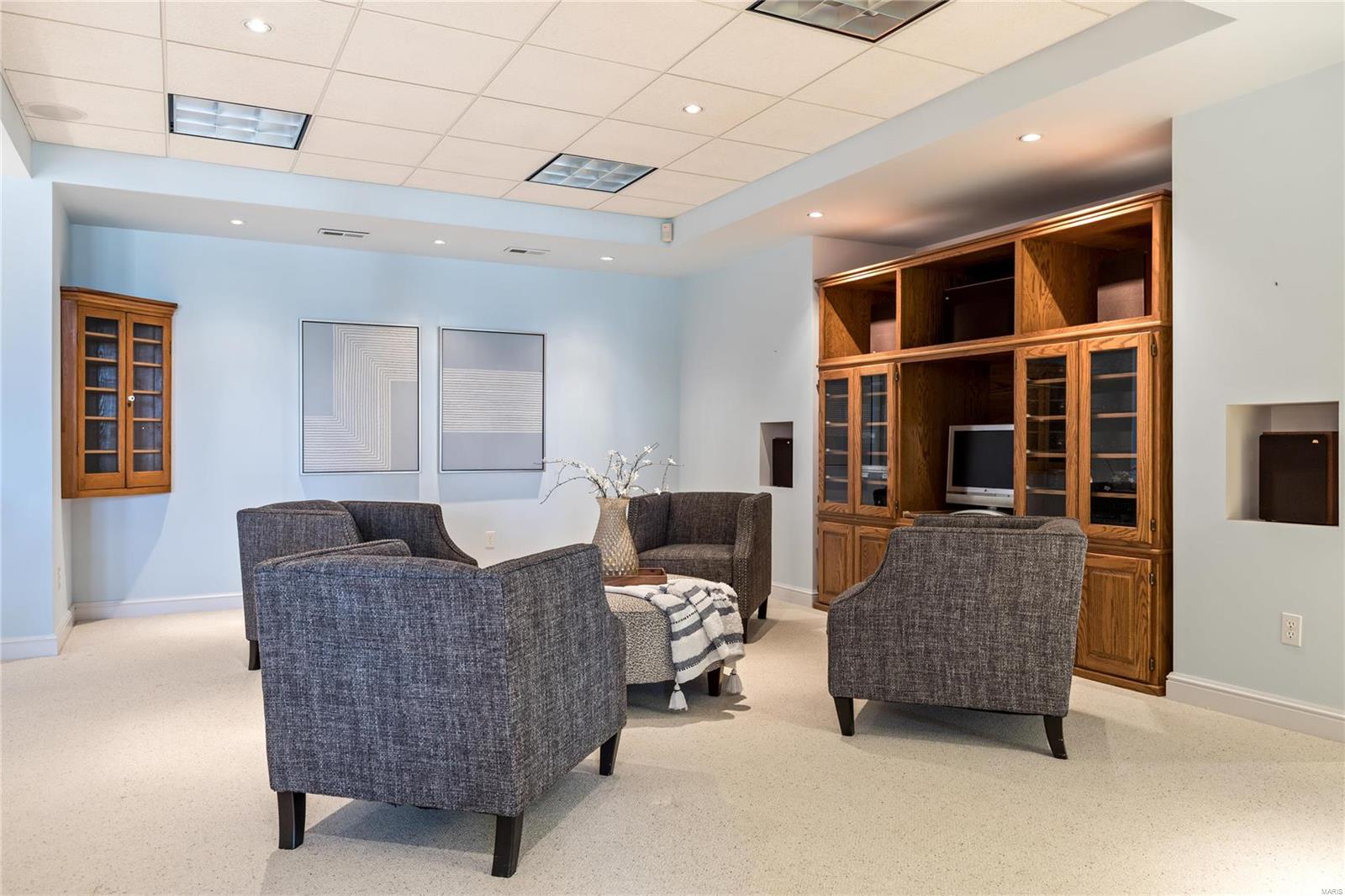 Whitmoor Country Club #9 - Residential