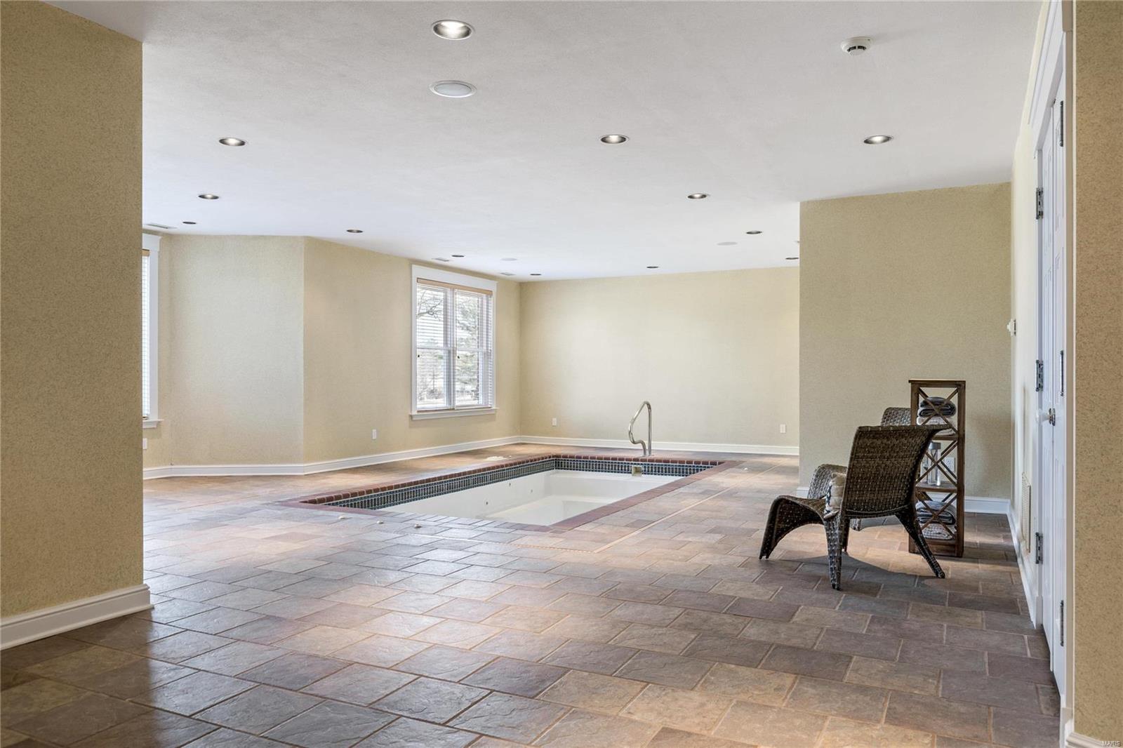 Whitmoor Country Club #9 - Residential