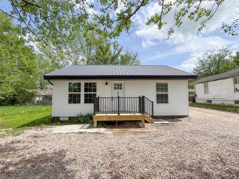 434 Sappington Bridge Road Sullivan MO 63080