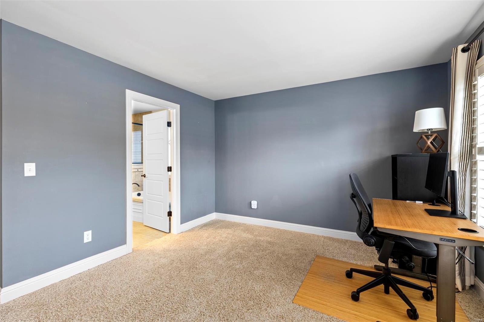 McKnight Park - Residential