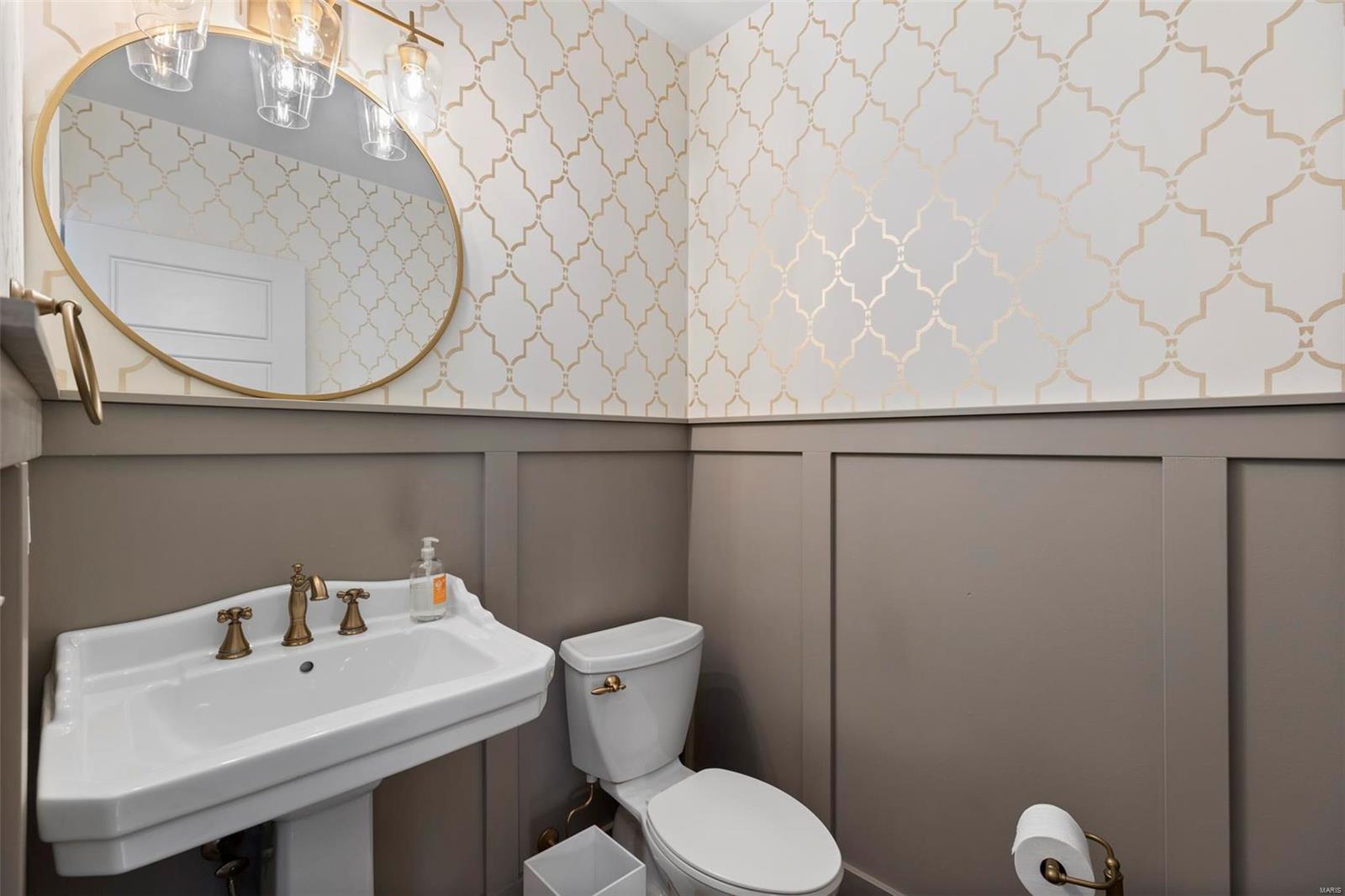 McKnight Park - Residential