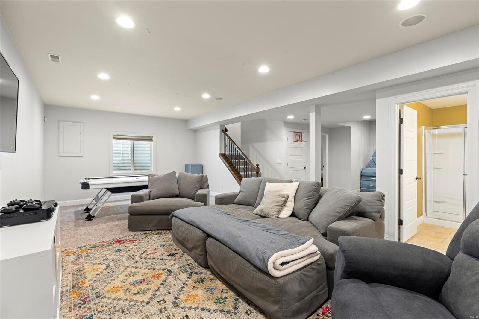 McKnight Park - Residential