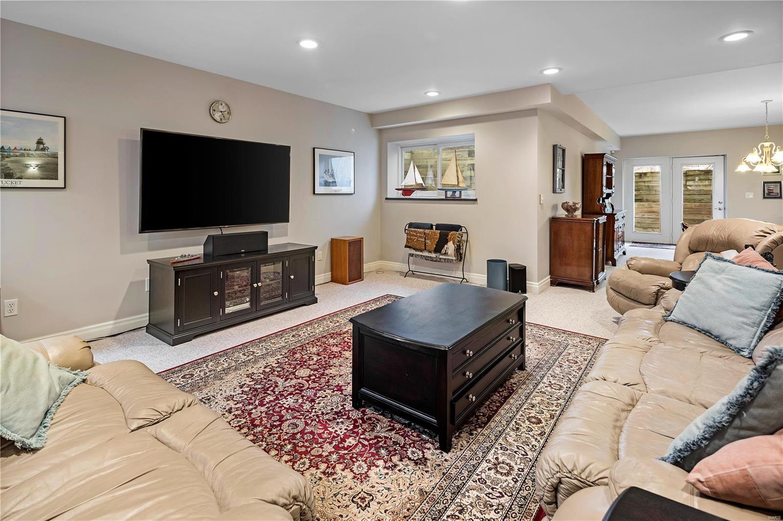 Ladue Meadows - Residential