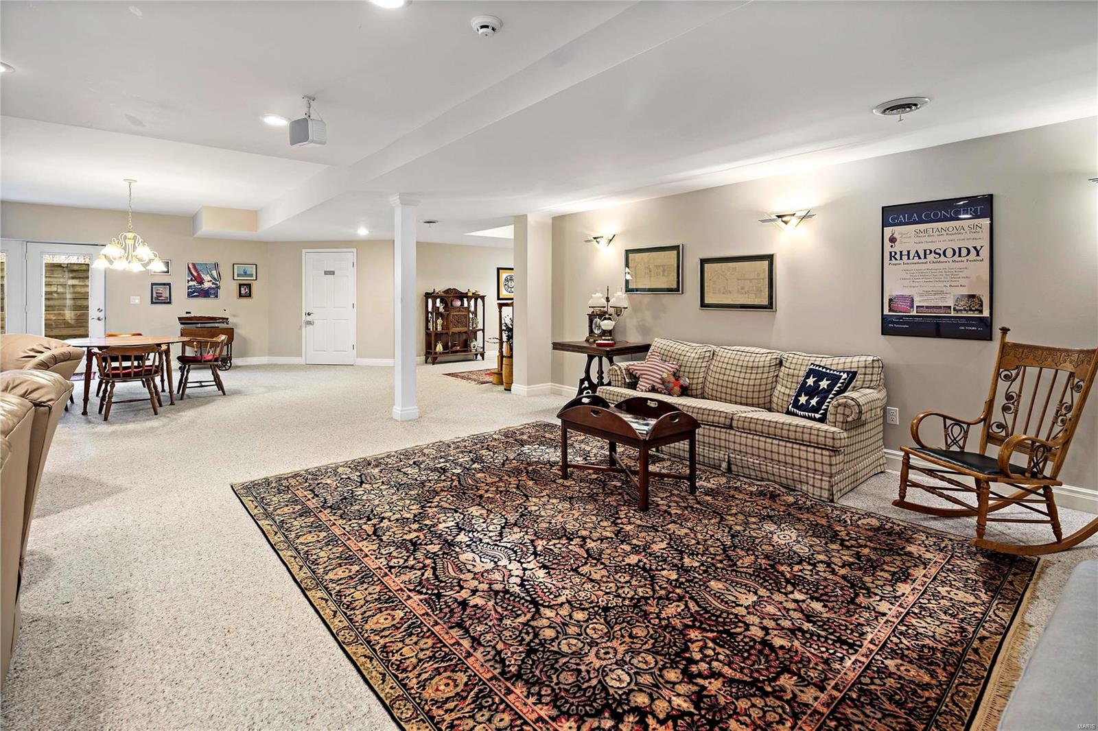 Ladue Meadows - Residential