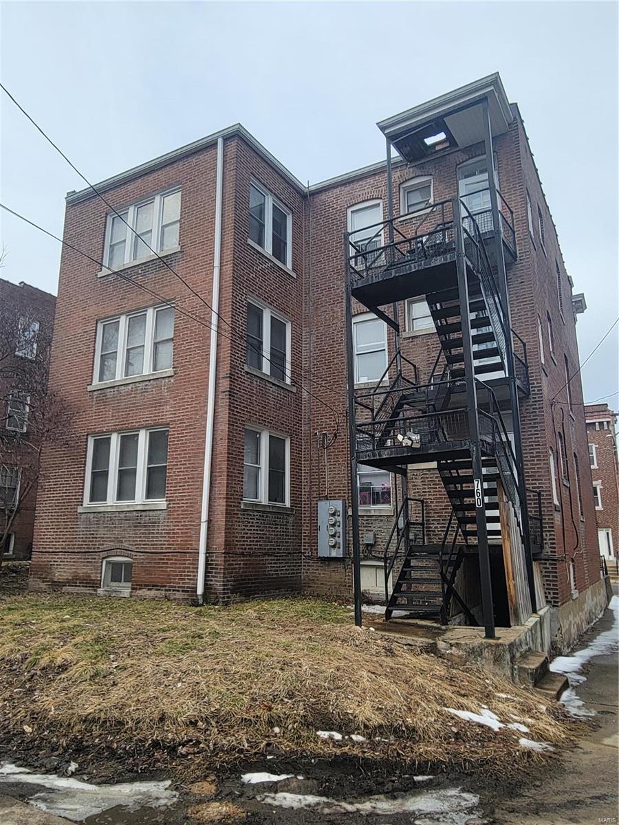 760 Syracuse Avenue