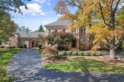 Photo of 12 Fordyce Manor Drive, St Louis, MO 63131 (MLS # 23064873)