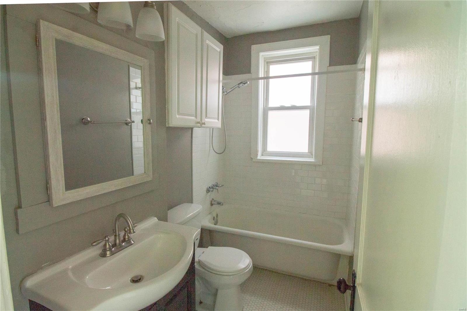 St Louis, Missouri 63116, United States, 1 Bedroom Bedrooms, ,1 BathroomBathrooms,Residential,Active,26607