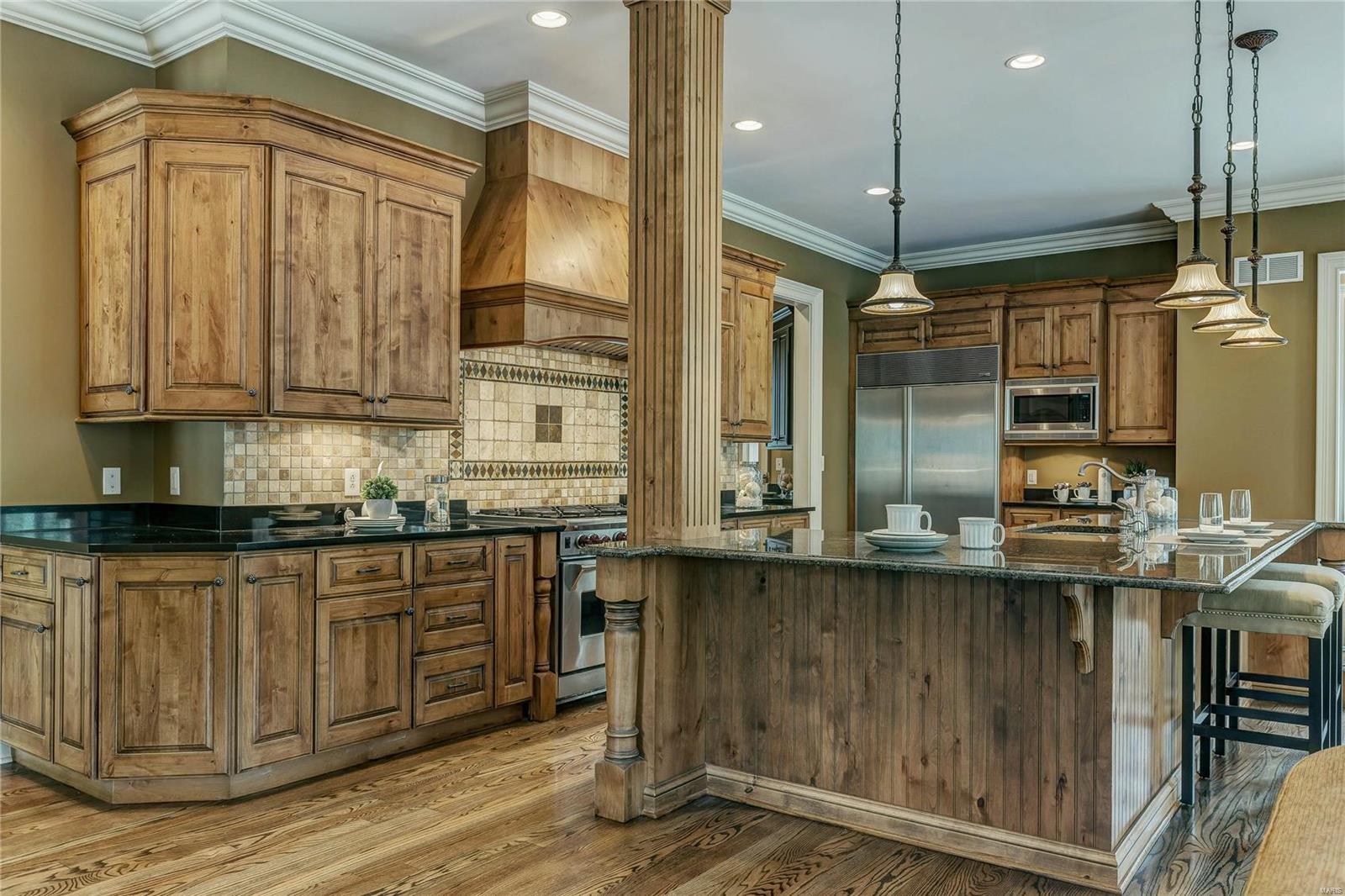 Town & Country Manor - Residential